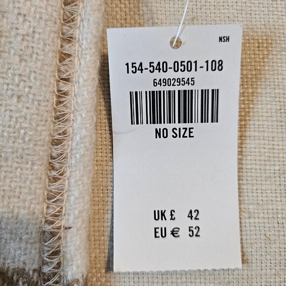 Abercrombie & Fitch Women's Knit Plaid Check Fringe Scarf - Picture 5 of 7